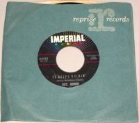 Fats Domino - I Just Cry bw It Keeps Rainin'.JPG